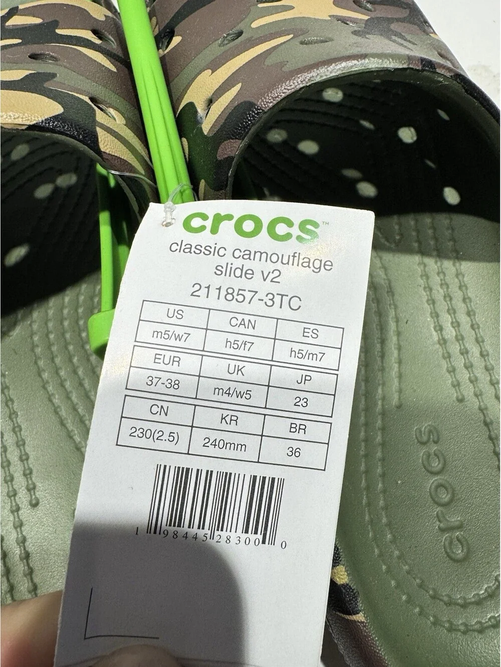 Crocs Classic Slide V2 - Camouflage - Size M5/W7 - Brand New!